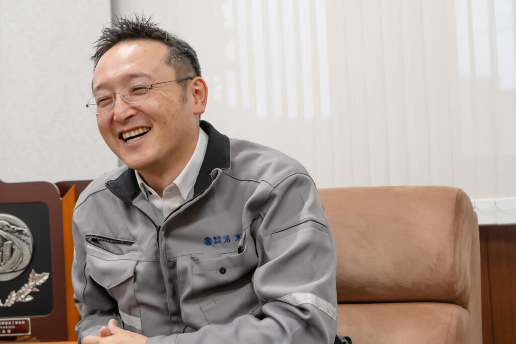 建設ディレクターは現場と人を支える重要な存在